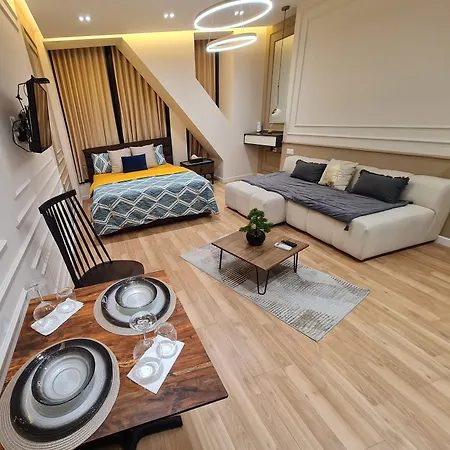 Likehome Square 21 Διαμέρισμα Τίρανα